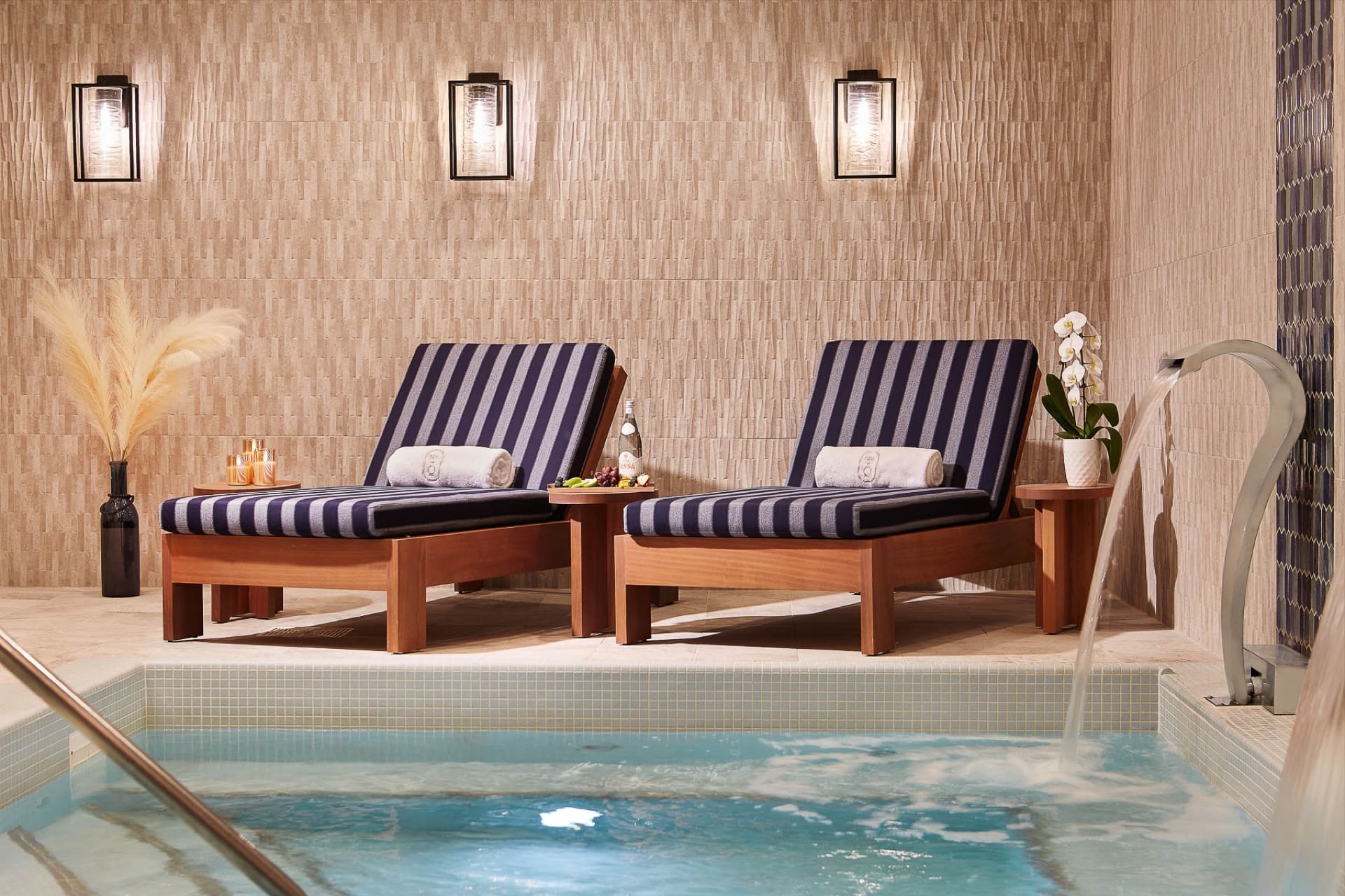 Spa at Q Hydrotherapy Circuit Chairs